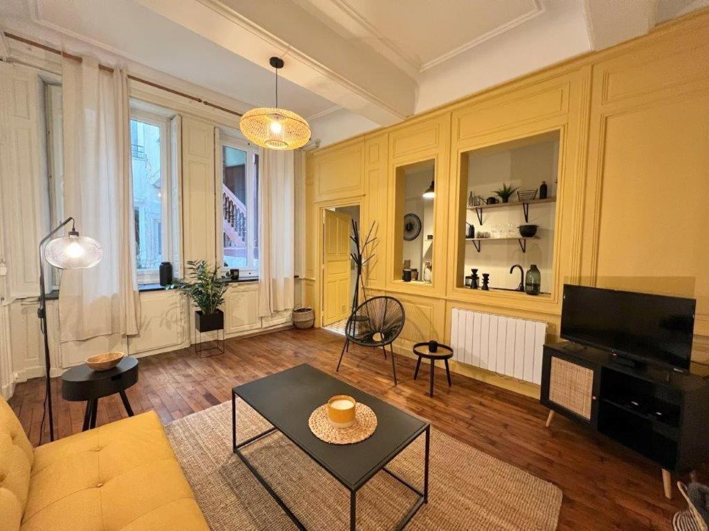 Le Boudoir De Clem Apartamento Chalon-sur-Saône Exterior foto