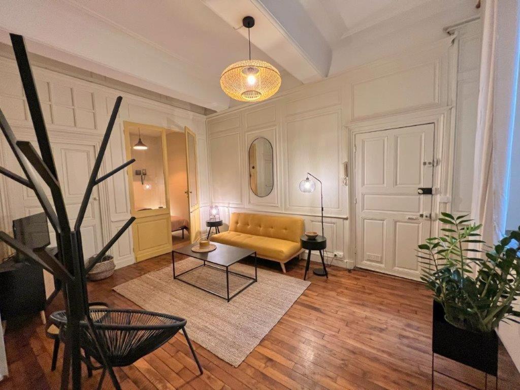 Le Boudoir De Clem Apartamento Chalon-sur-Saône Exterior foto